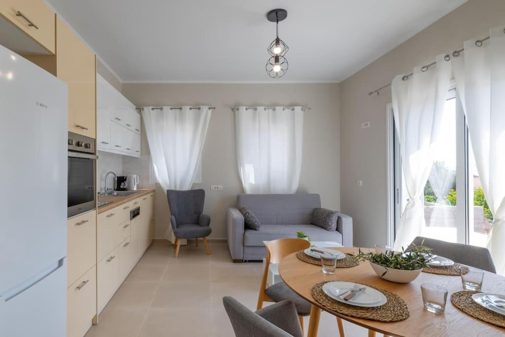 Maritina'S Apartments Amazing Sea View Agia Efimia Bagian luar foto
