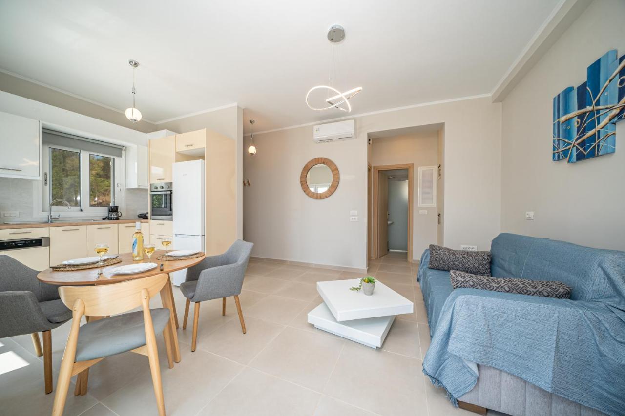 Maritina'S Apartments Amazing Sea View Agia Efimia Bagian luar foto