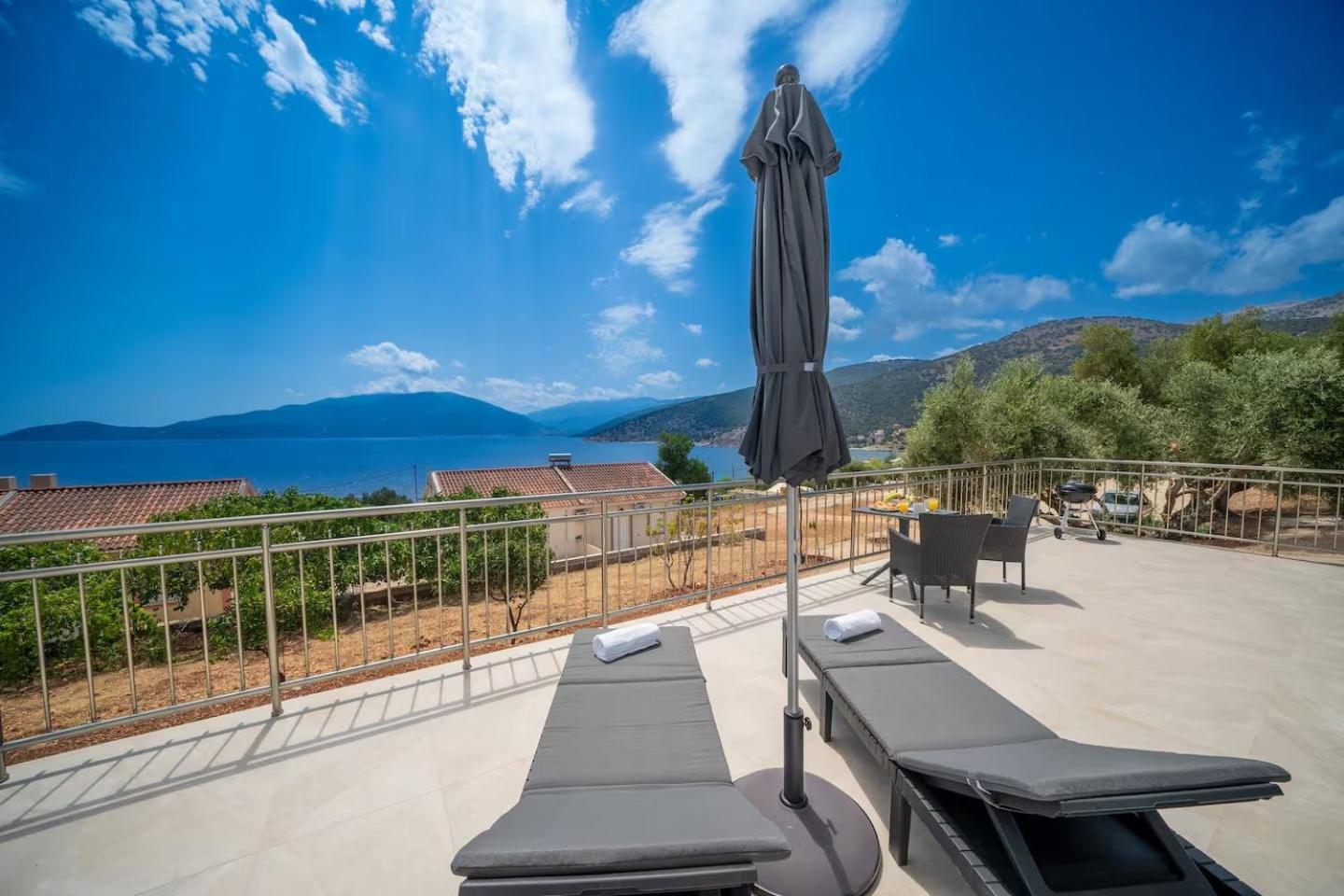 Maritina'S Apartments Amazing Sea View Agia Efimia Bagian luar foto