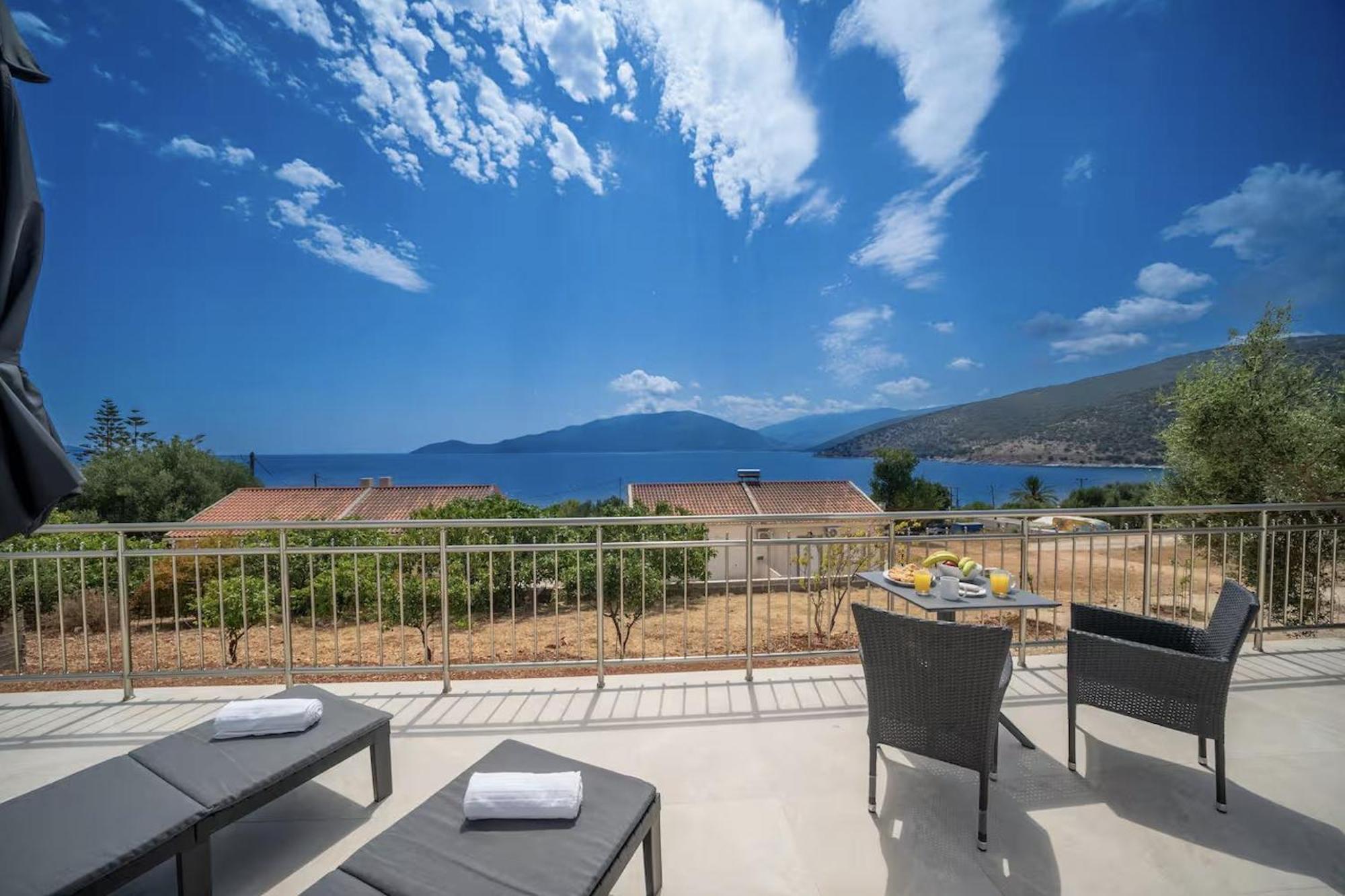 Maritina'S Apartments Amazing Sea View Agia Efimia Bagian luar foto